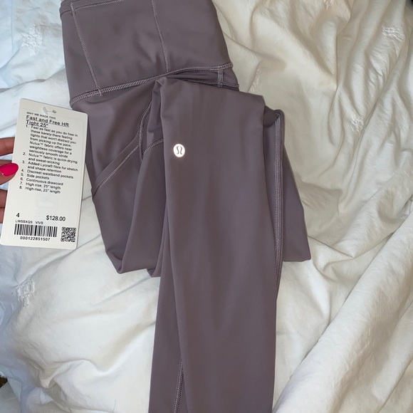Lululemon Fast & Free high rise legging - Picture 2 of 5